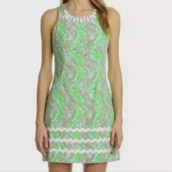 🩷🐊 Lilly Pulitzer Chomp Chomp Dress🐊🩷 - Picture 2 of 10